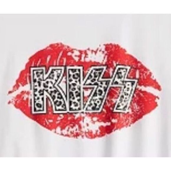 KISS Band Tee by Licensed Character NWT Women’s Logo Graphic Music T-shirt - Picture 2 of 10
